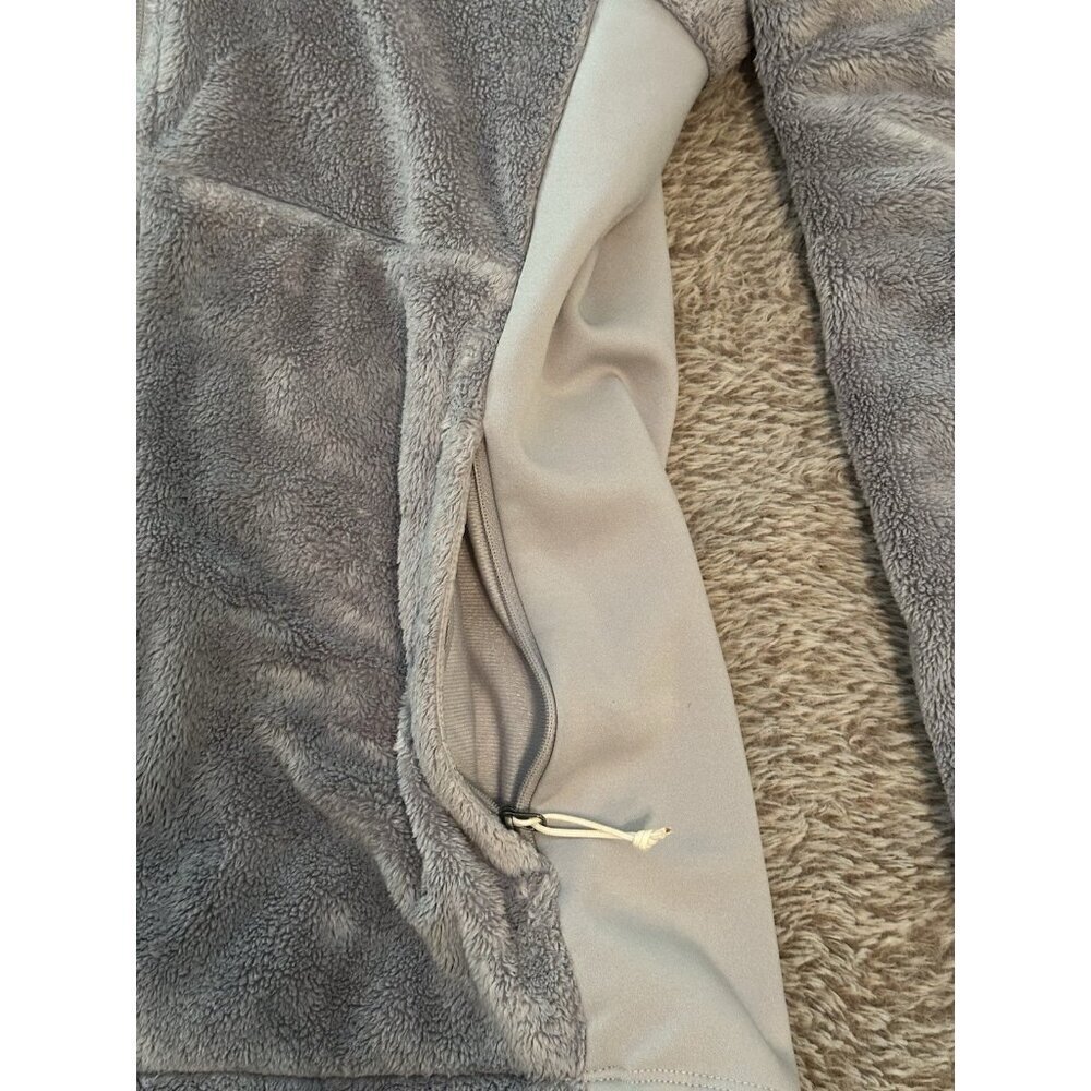 The North Face Women’s Size L Gray Soft Fleece Zip Up Jacket - Picture 6 of 16